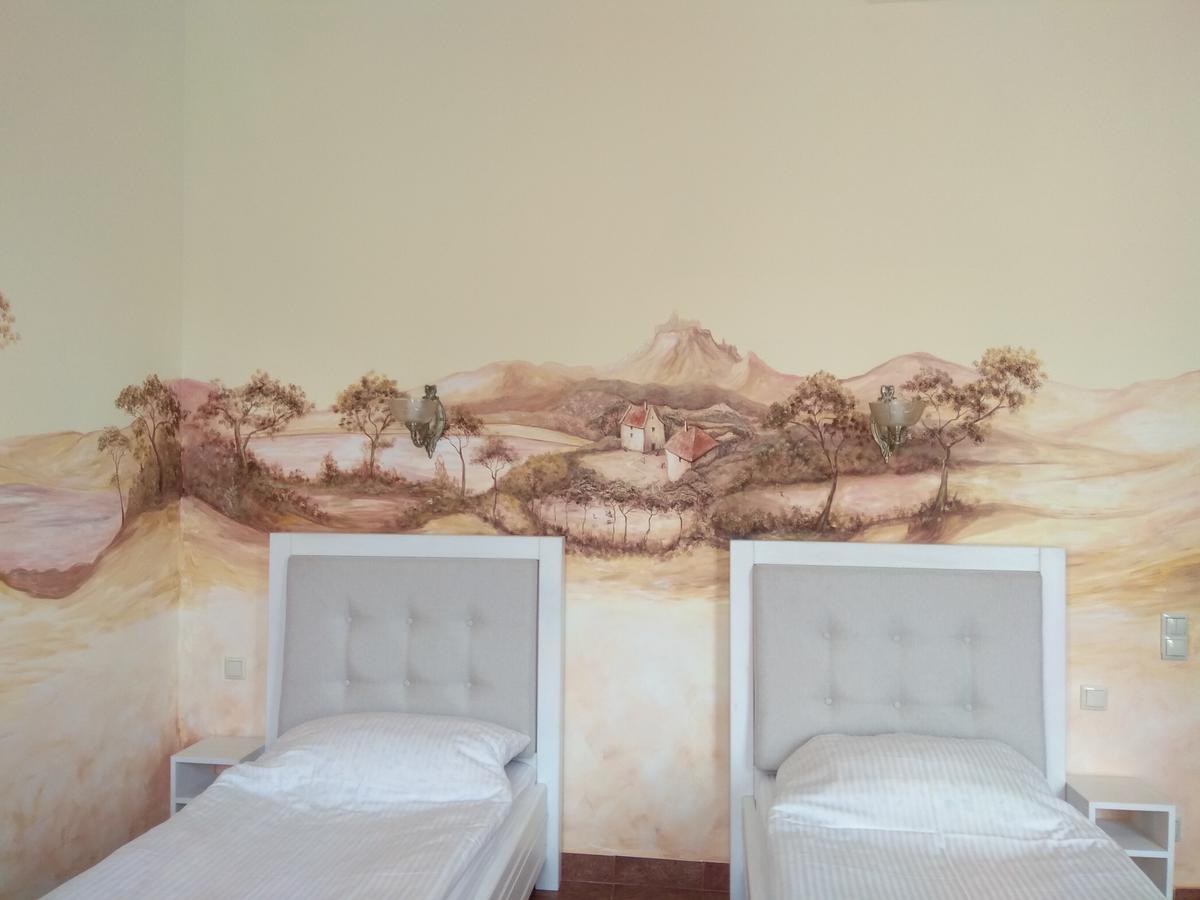 Aparthotel Na Dobu Lviv Extérieur photo
