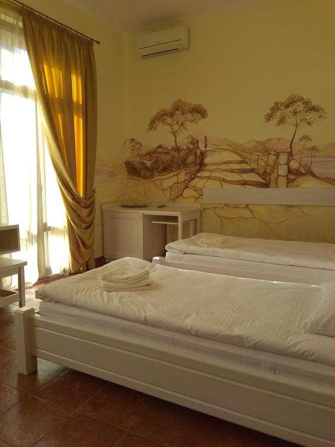 Aparthotel Na Dobu Lviv Extérieur photo