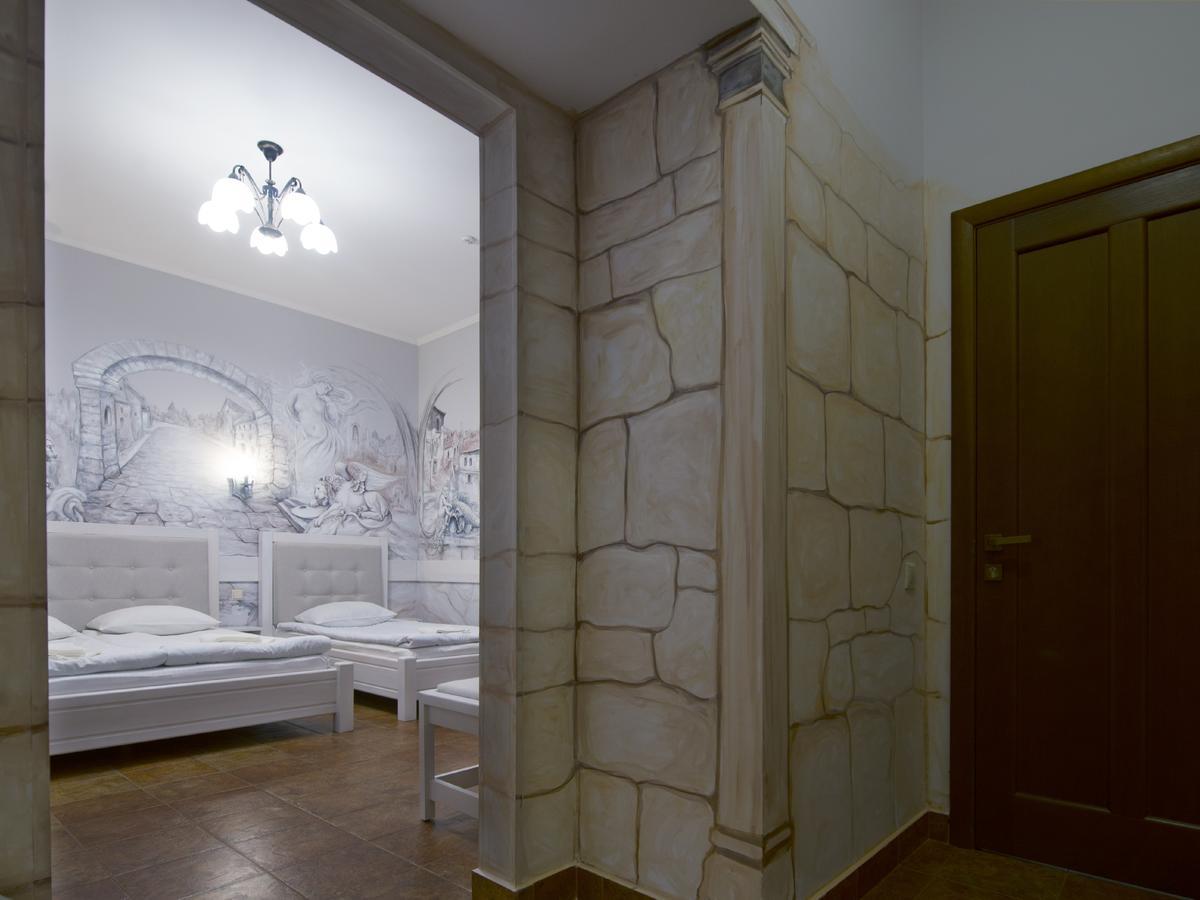 Aparthotel Na Dobu Lviv Extérieur photo
